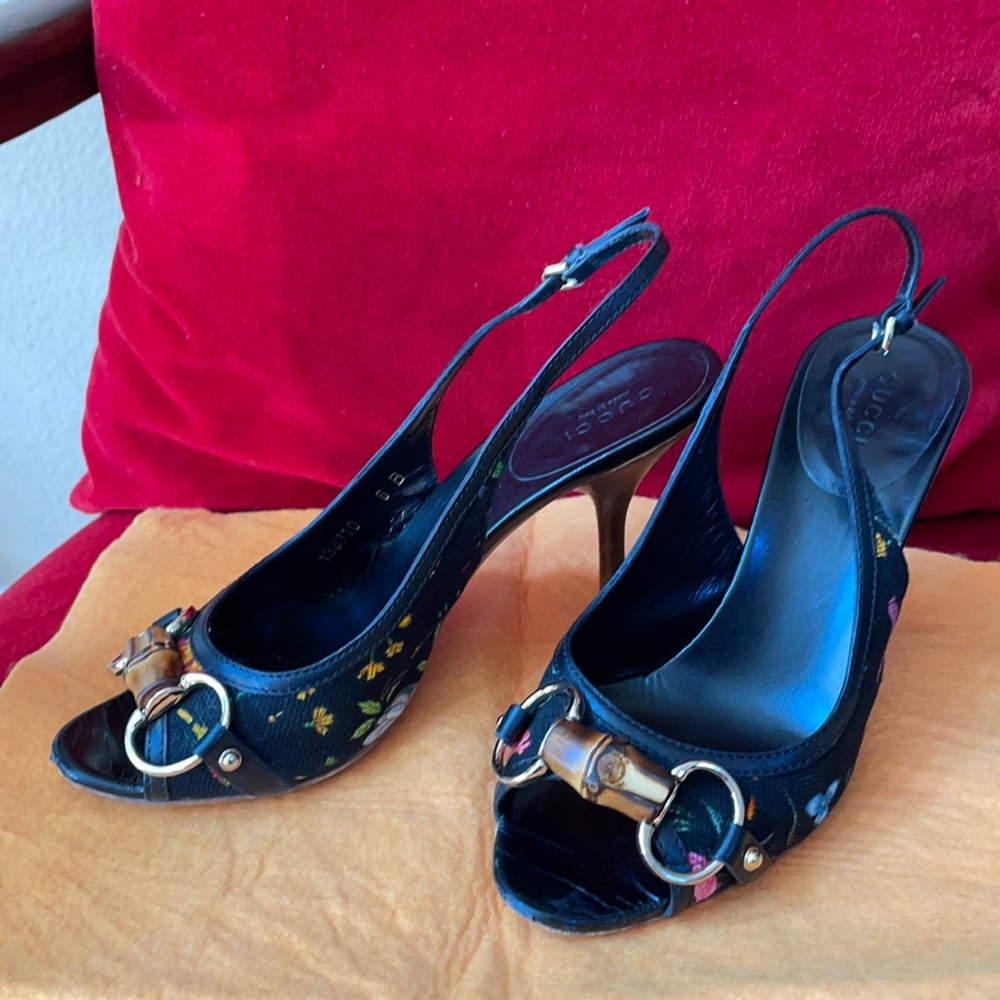 Beautiful Gucci bamboo sling back heels